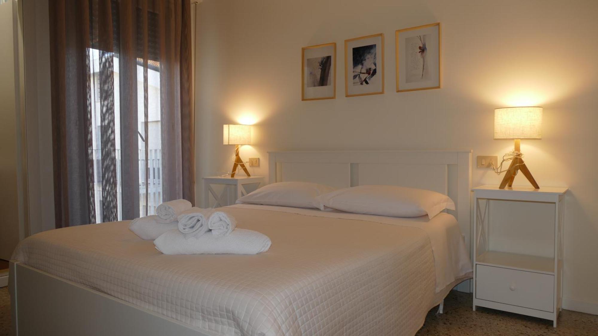 Hotel Spring Римини Экстерьер фото