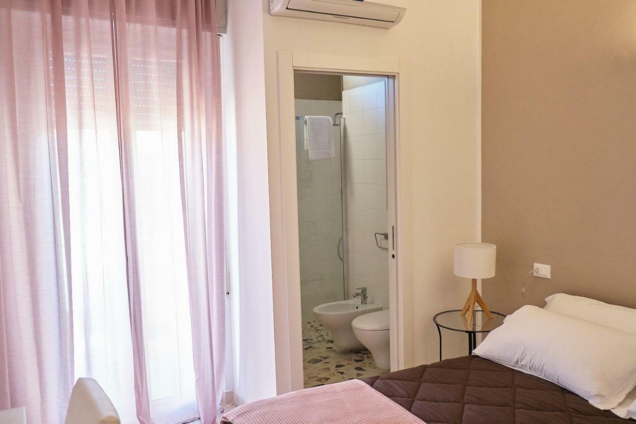 Hotel Spring Римини Экстерьер фото